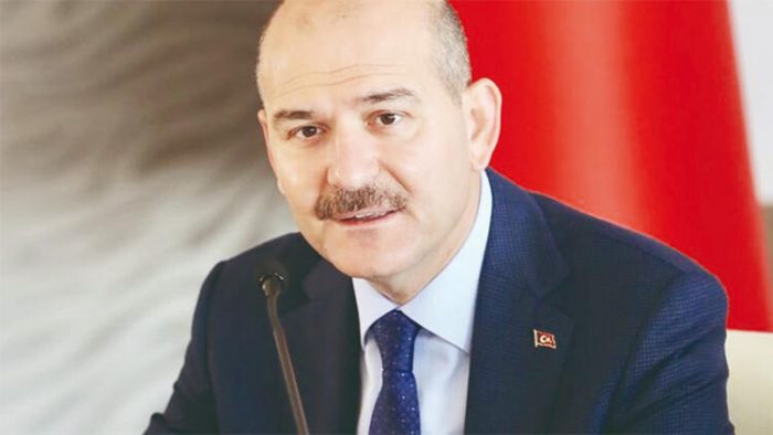 Bakan Soylu: 10 erkek pankart taşırsa kadına şiddet tersine döner